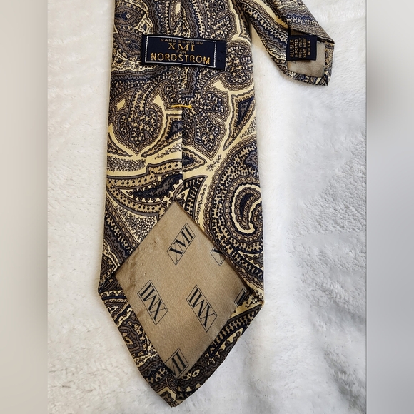 Nordstrom Black and Cream Paisley Tie, 56" Long - Picture 2 of 4